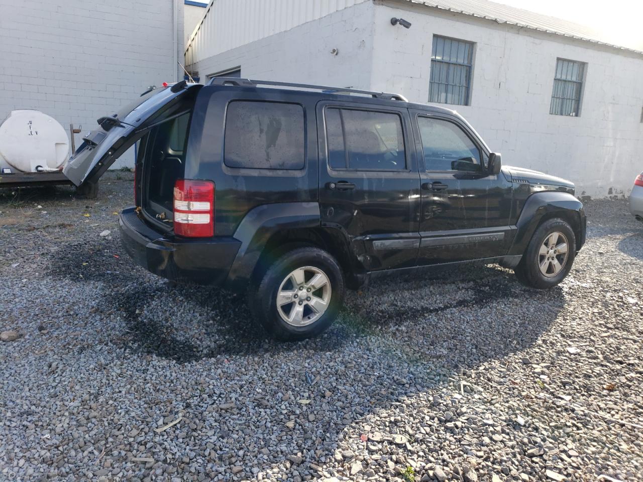 2010 Jeep Liberty (North America) - Image 3