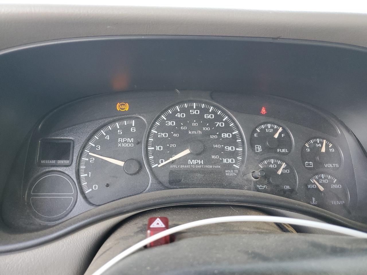 2002 Chevrolet Tahoe K1500 VIN: 1GNEK13Z12R169045 Lot: 61332005