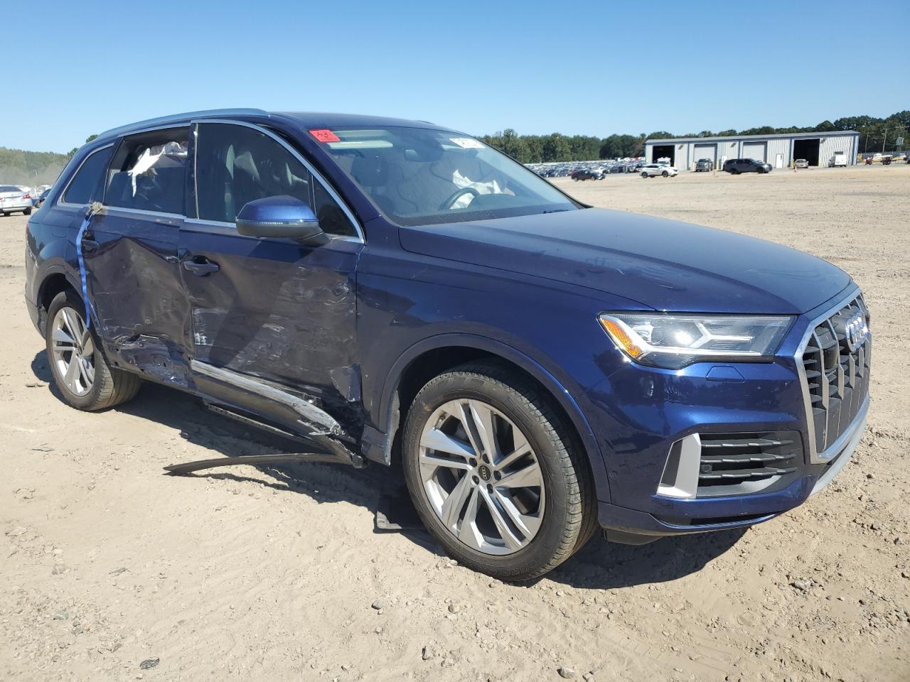 2022 Audi Q7 - Image 4