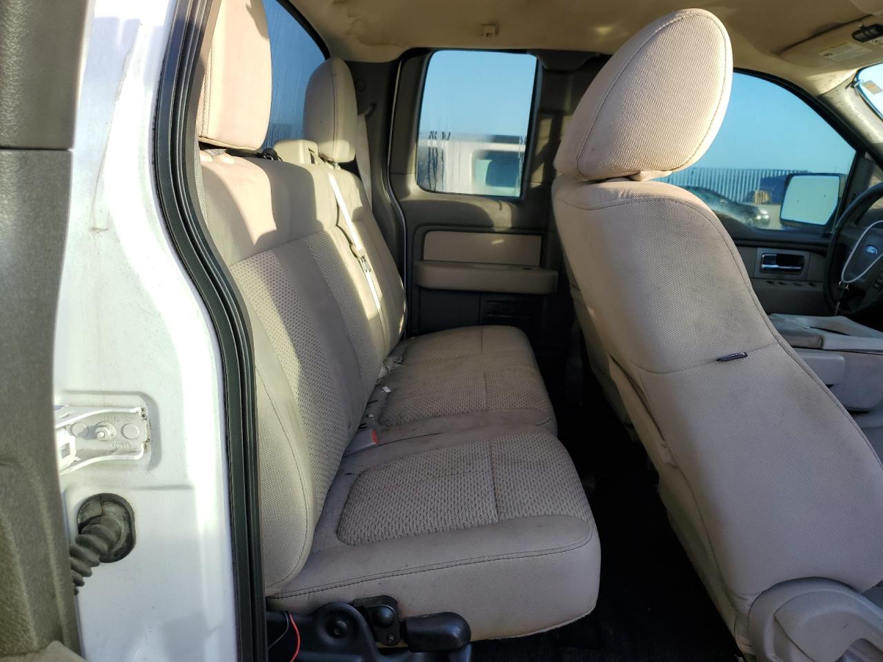 2010 Ford F-150 - Image 10