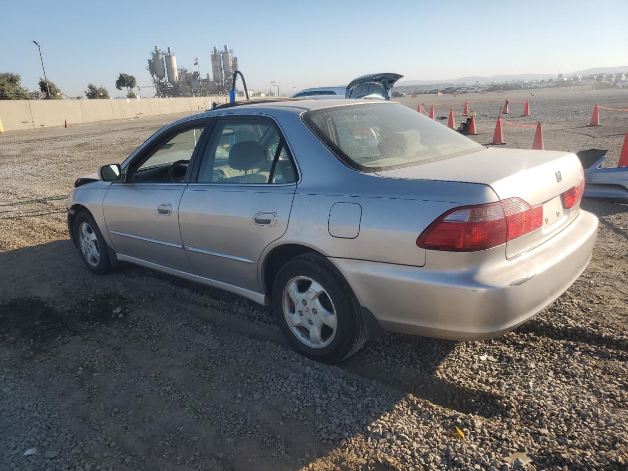 1999 Honda Accord - Image 2