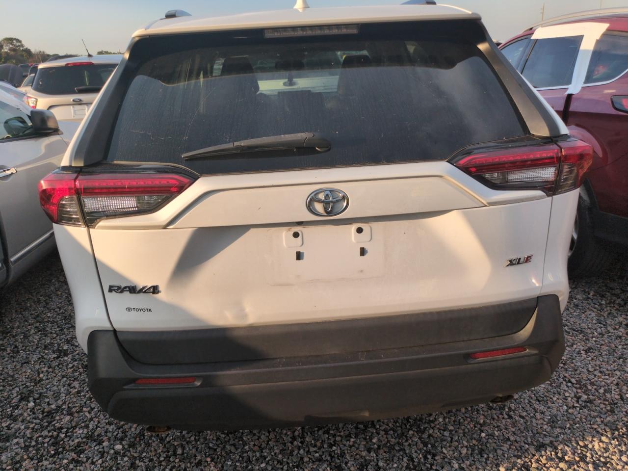 2020 Toyota RAV 4 - Image 6