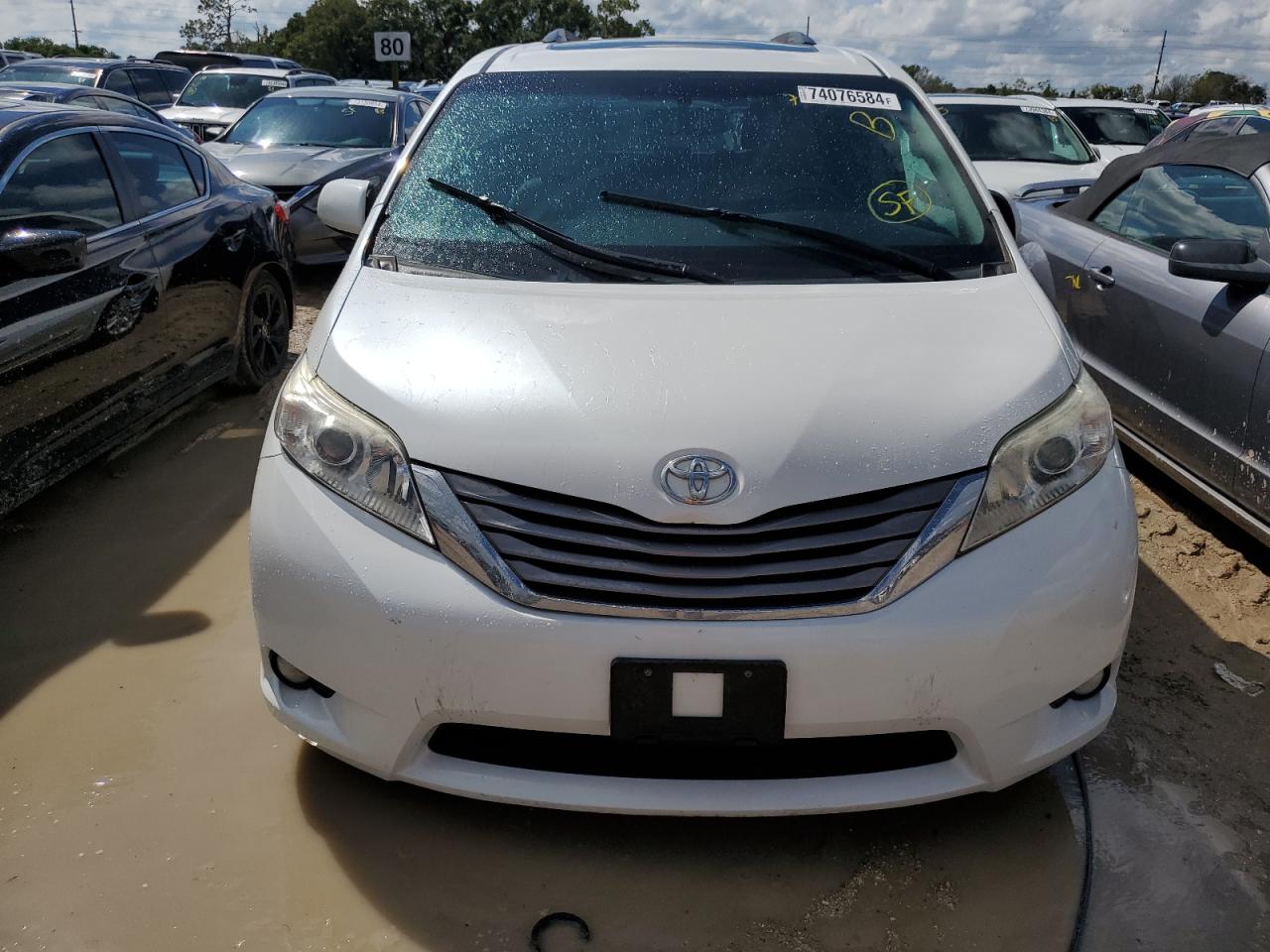 5TDYK3DC4FS647039 2015 Toyota Sienna Xle