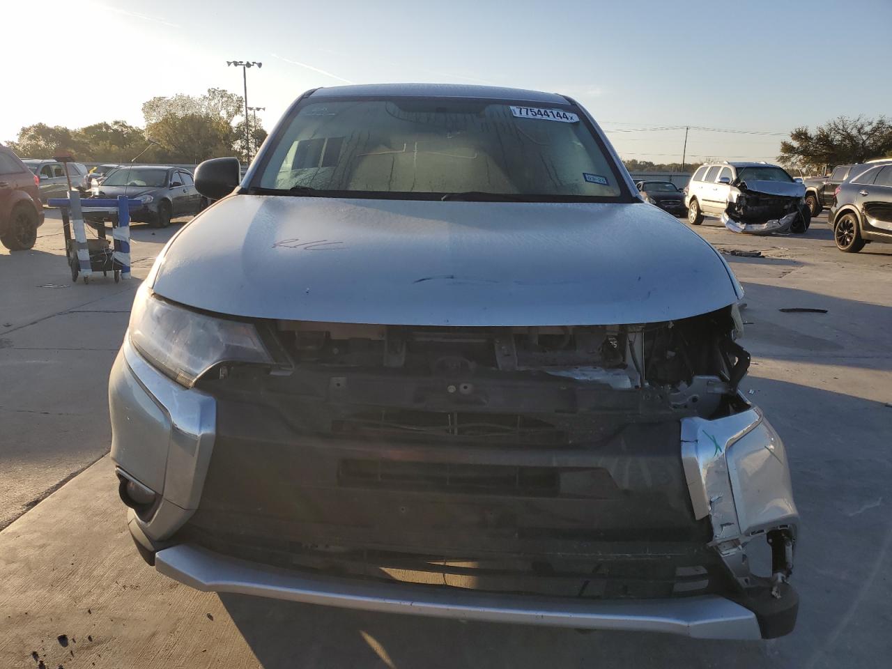 VIN JA4AD2A39JZ052814 2018 MITSUBISHI OUTLANDER no.5