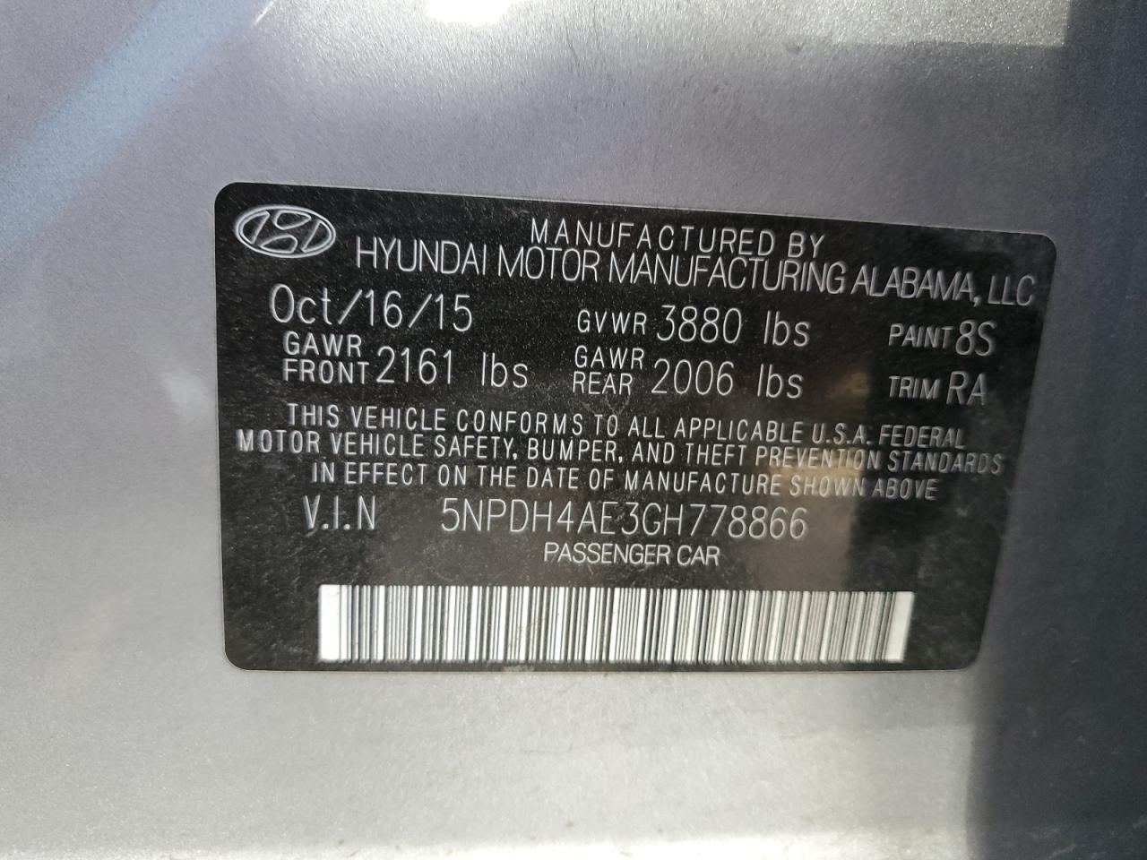 2016 Hyundai Elantra - Image 12