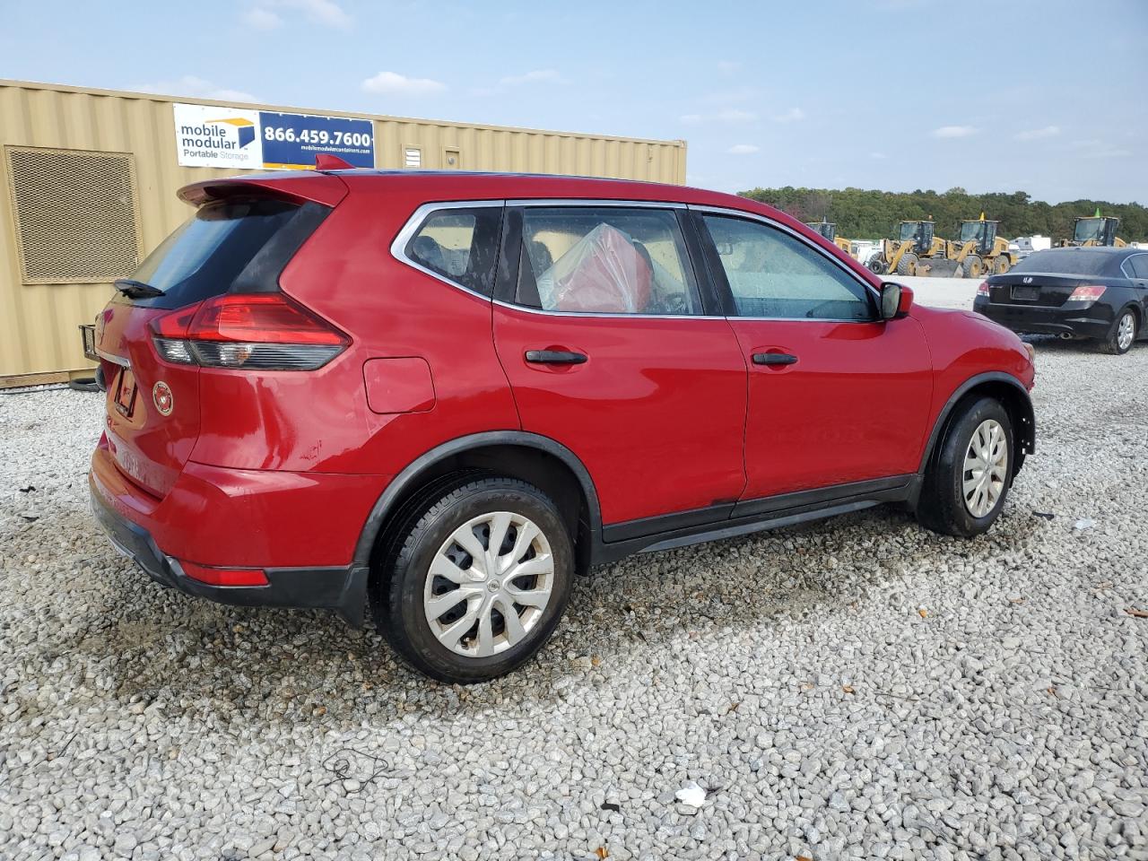 2017 Nissan Rogue - Image 3