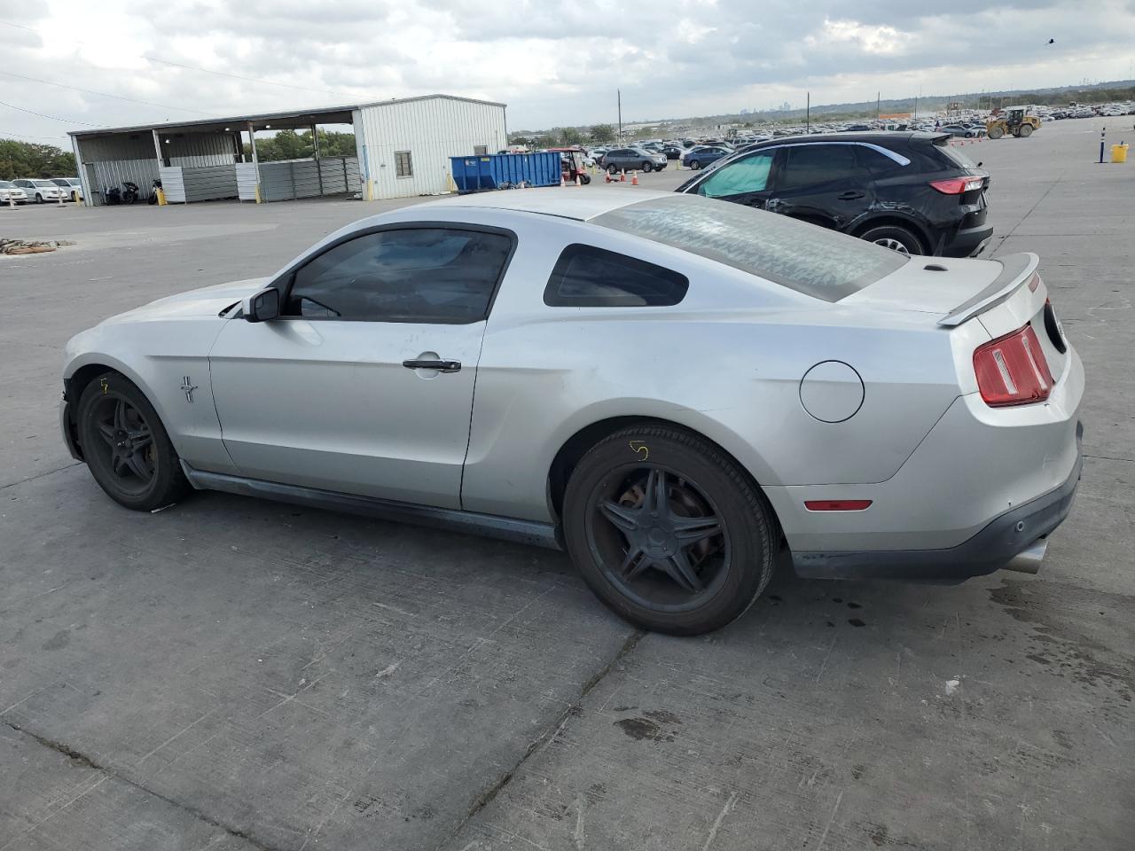 2012 Ford Mustang - Image 2