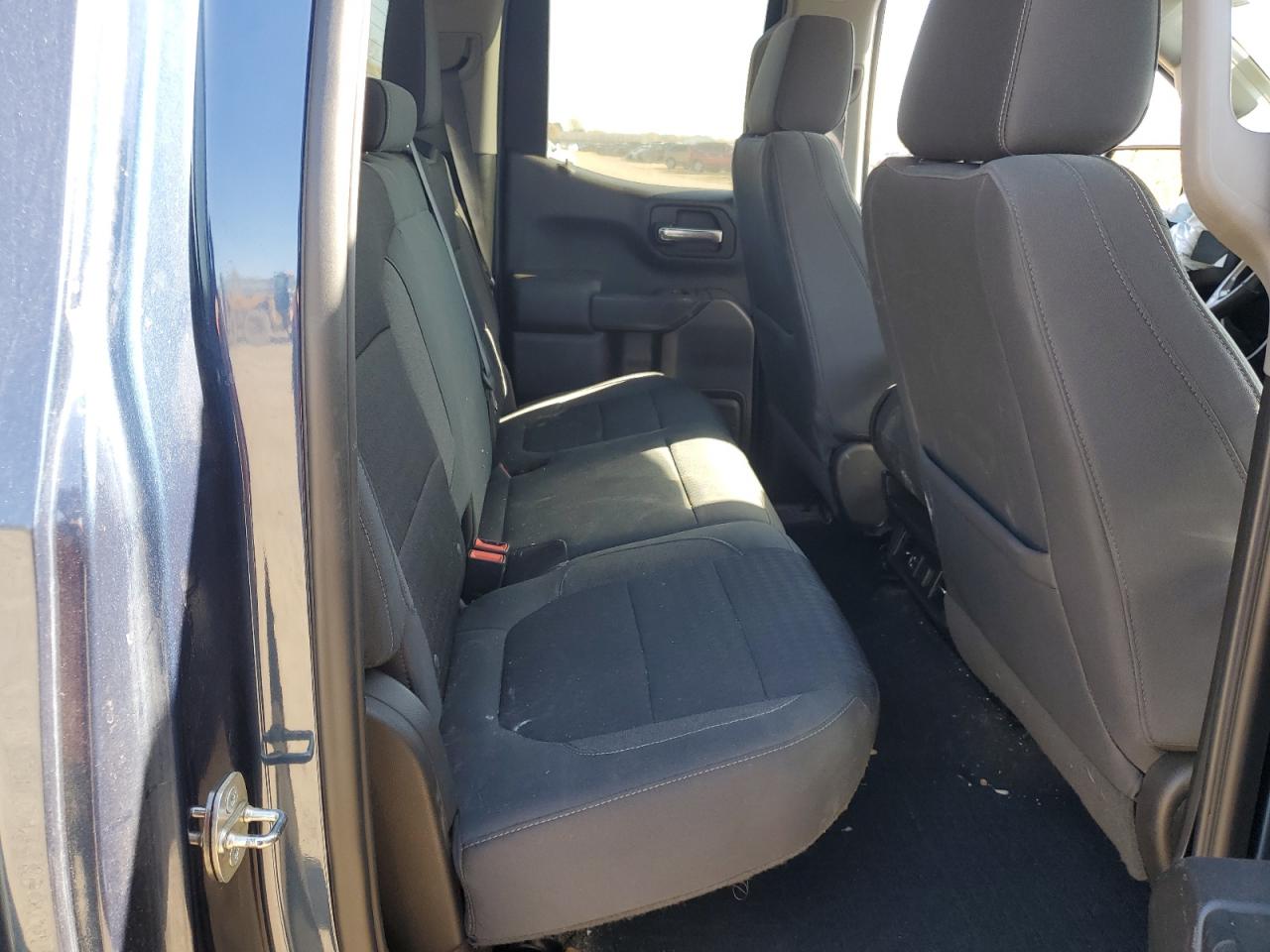 2019 Chevrolet Silverado - Image 11