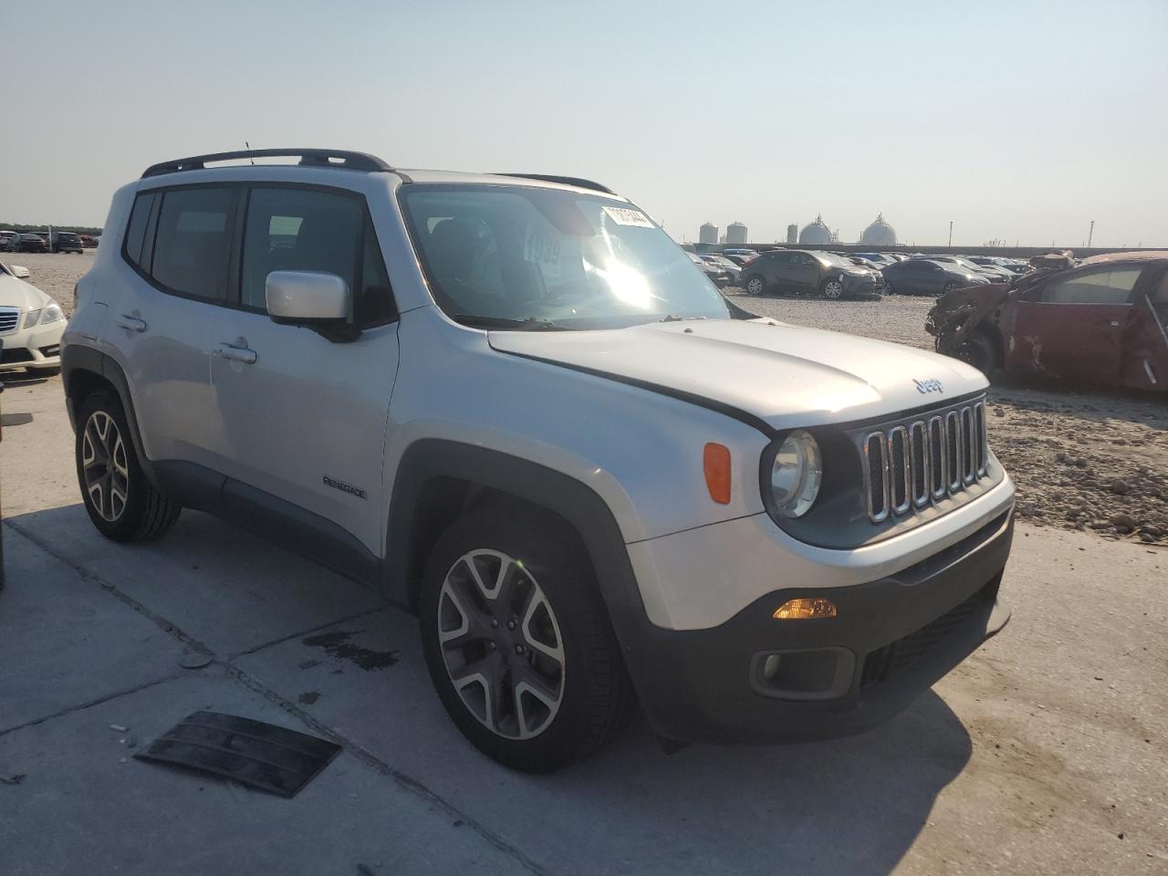 2017 Jeep Renegade - Image 4