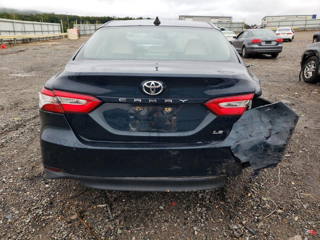 VIN 4T1B11HKXJU656603 2018 TOYOTA CAMRY no.6