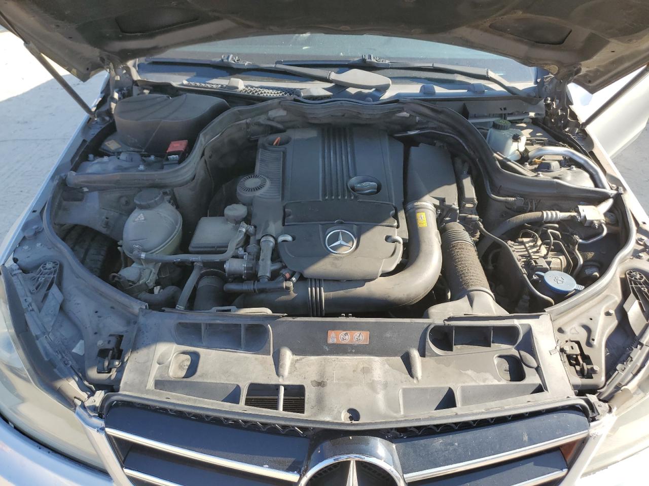 WDDGJ4HB5DF981752 2013 Mercedes-Benz C 250