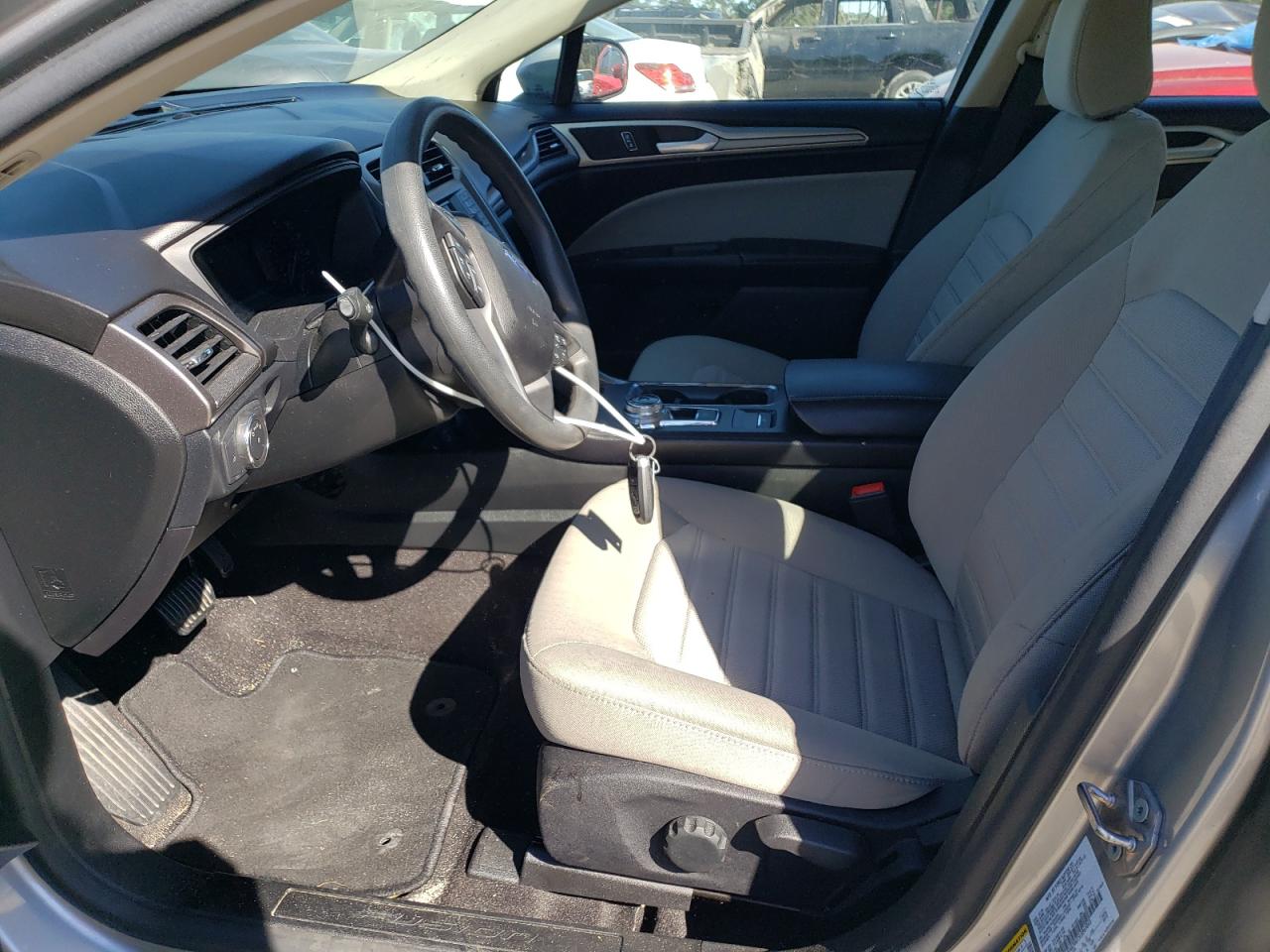 2020 Ford Fusion - Image 7