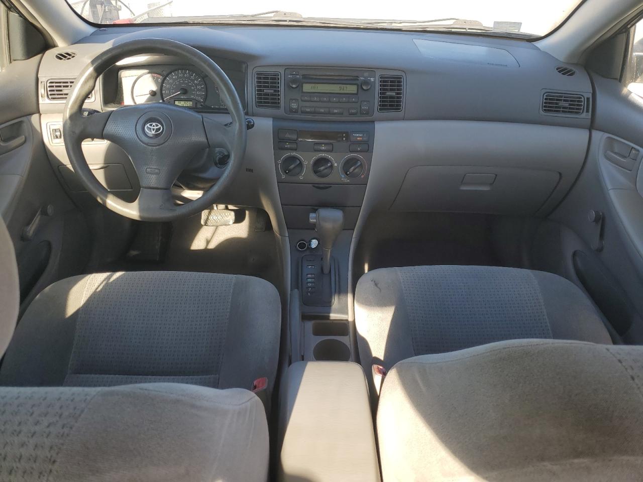 2005 Toyota Corolla - Image 8