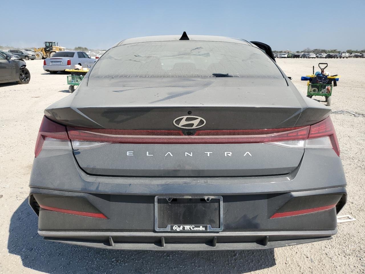 2024 Hyundai Elantra - Image 6