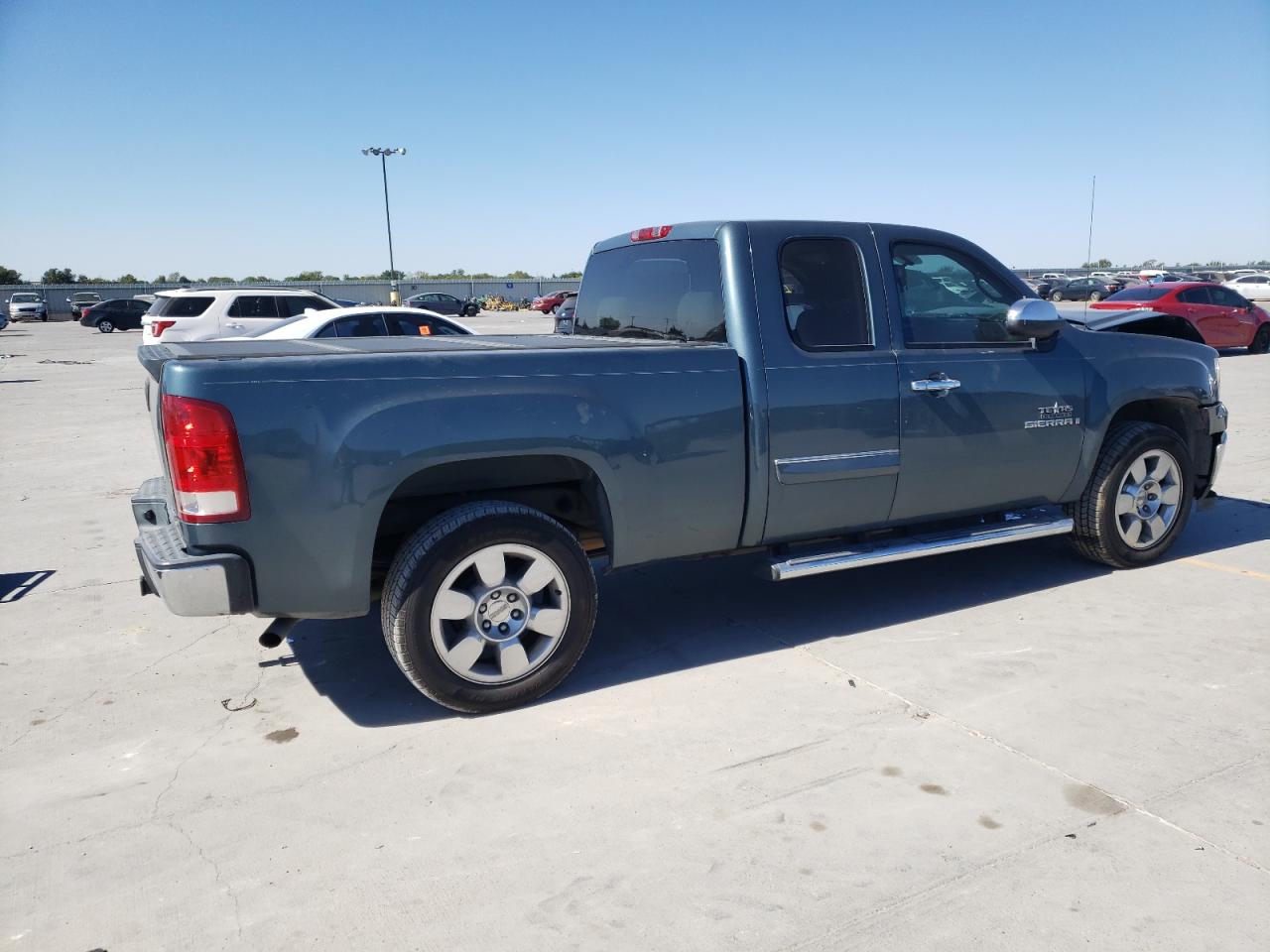 2009 GMC Sierra - Image 3