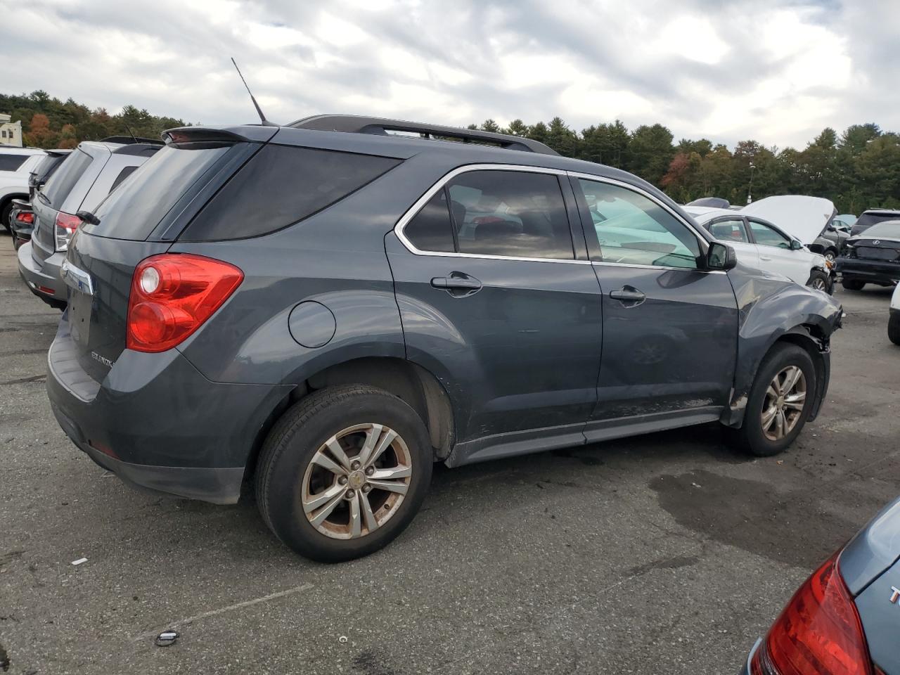 2011 Chevrolet Equinox - Image 3