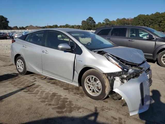 JTDKARFU1L3118100 Toyota Prius L 4