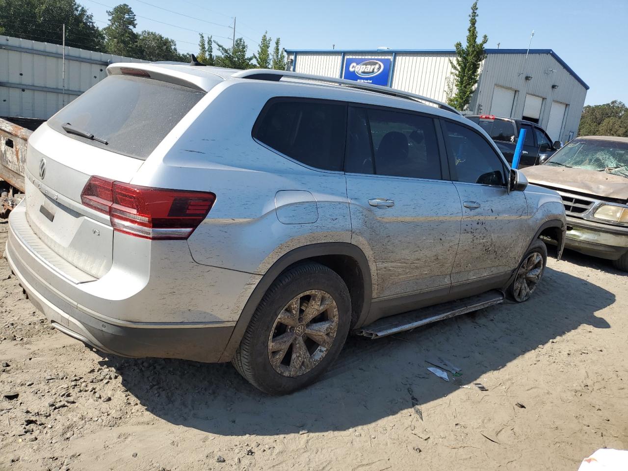 VIN 1V2ER2CA8JC541923 2018 VOLKSWAGEN ATLAS no.3