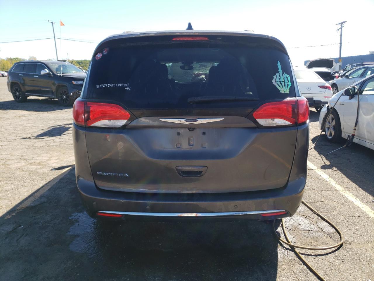 2019 Chrysler Pacifica Touring L VIN: 2C4RC1BG4KR597094 Lot: 75176104