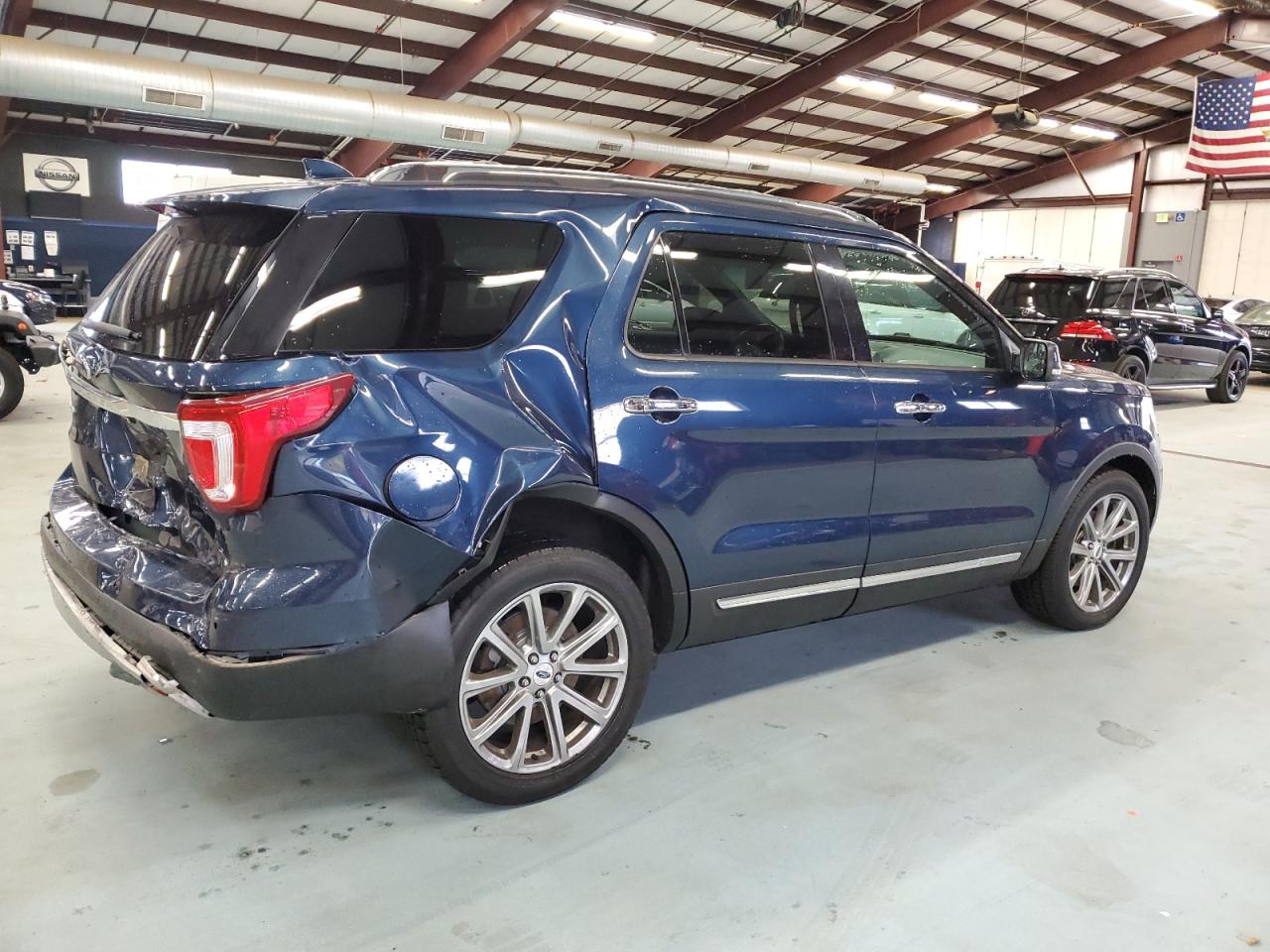 2016 Ford Explorer - Image 3