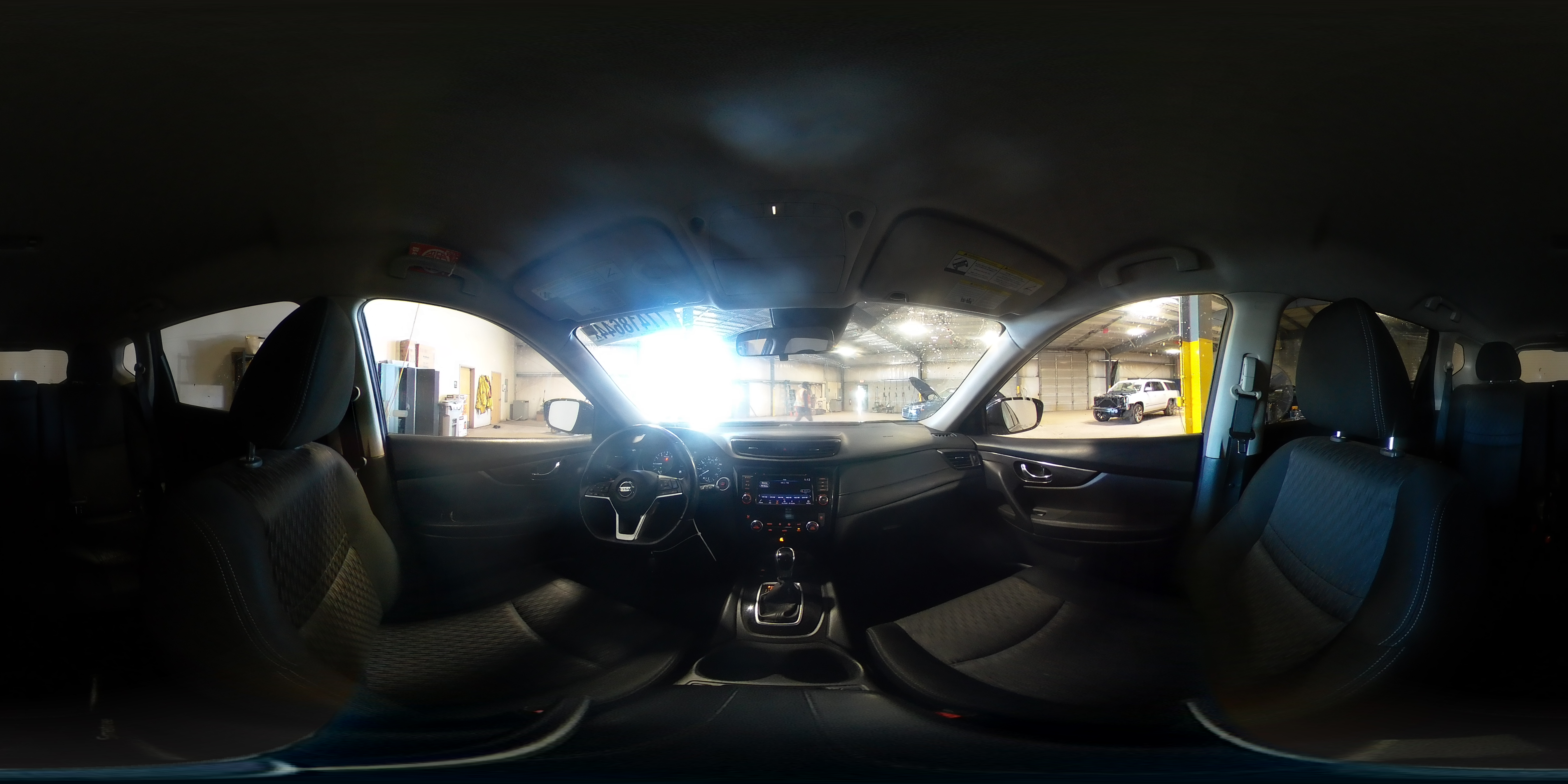 2019 Nissan Rogue - Image 15
