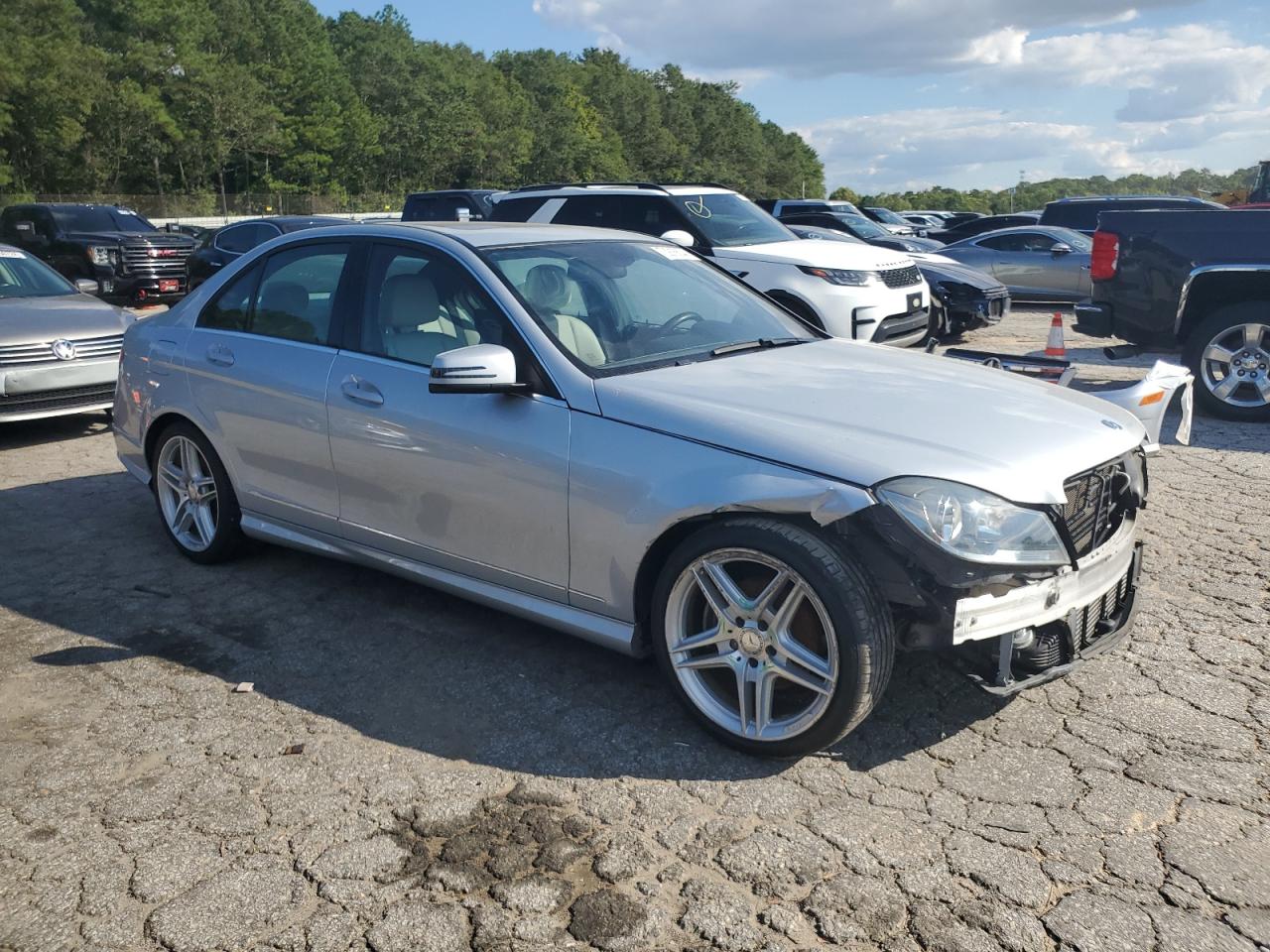 VIN WDDGF4HB8ER314269 2014 MERCEDES-BENZ C-CLASS no.4