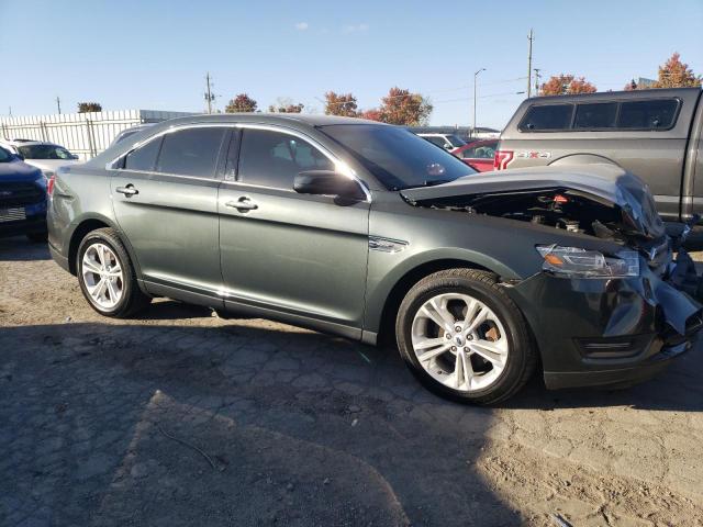 Седани FORD TAURUS 2016 Зелений