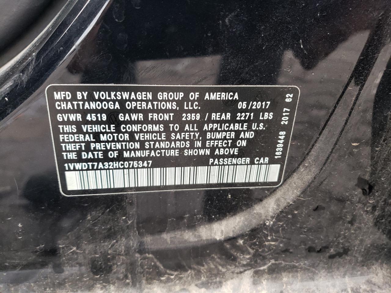 2017 Volkswagen Passat - Image 12
