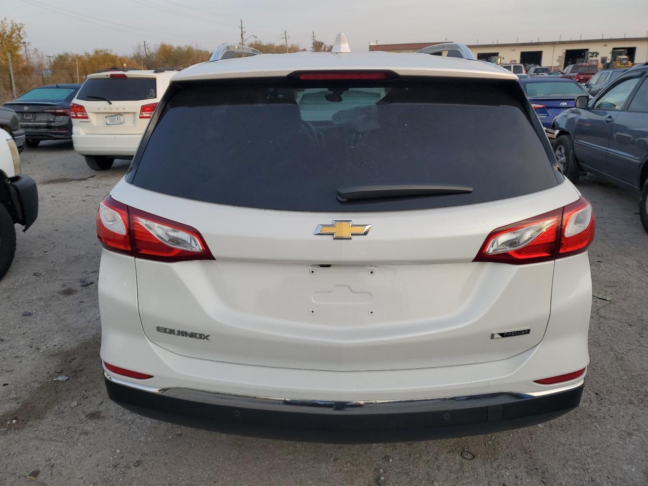 2018 Chevrolet Equinox Premier VIN: 2GNAXMEV0J6100062 Lot: 78138714