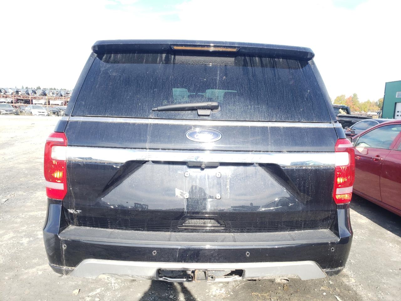 1FMJU1JT2KEA16385 2019 Ford Expedition Xlt