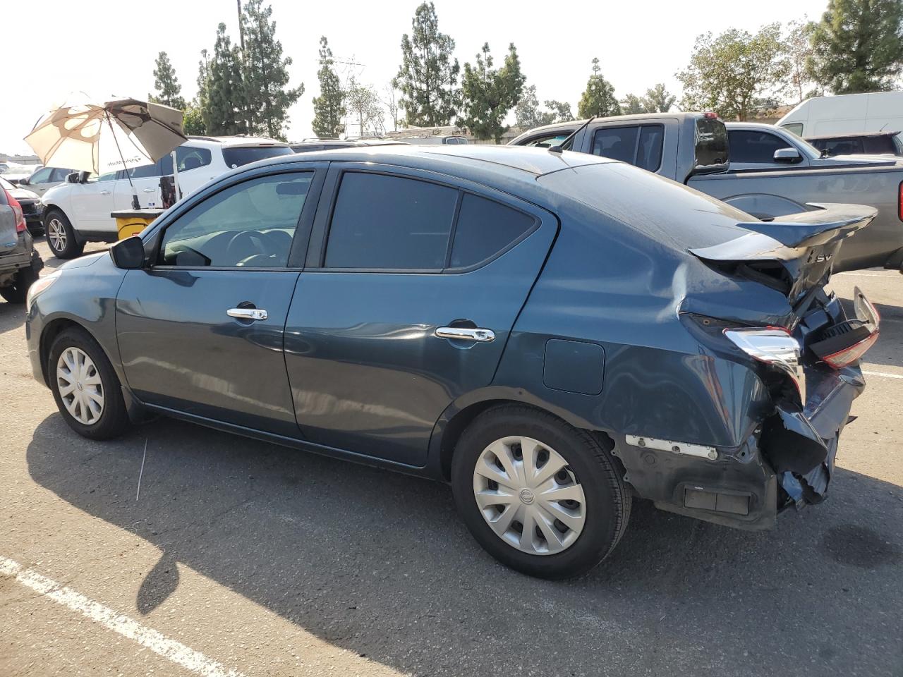 2015 Nissan Versa - Image 2