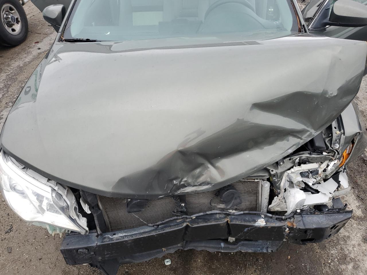 2014 Toyota Camry - Image 11
