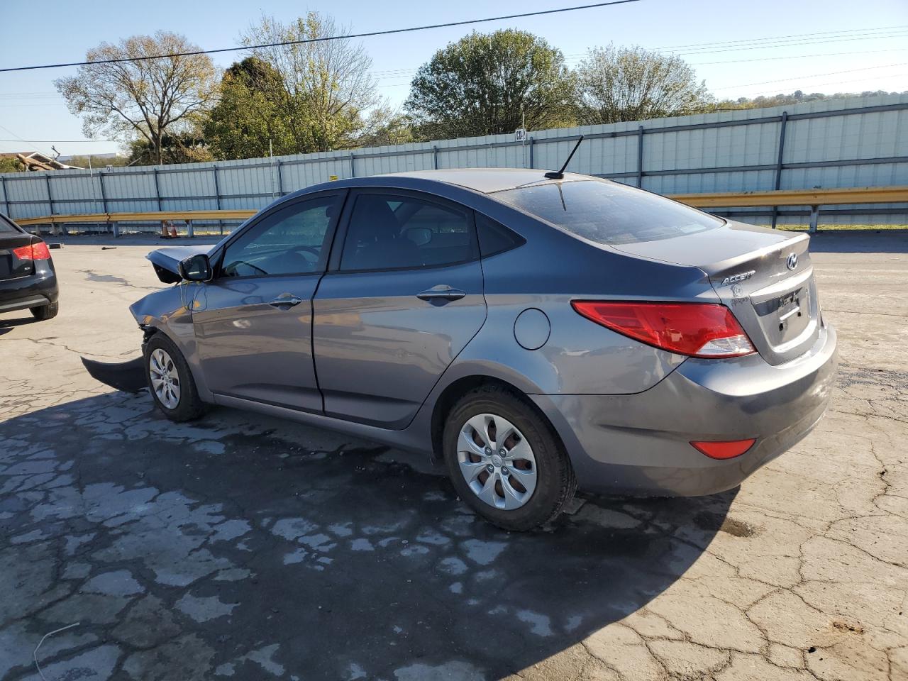 2015 Hyundai Accent - Image 2