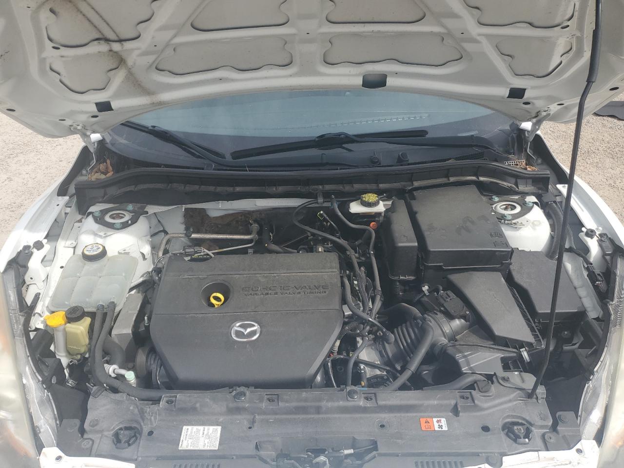 2013 Mazda 3 - Image 13