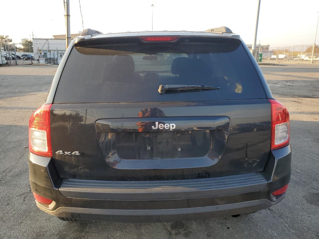 2012 Jeep Compass Sport VIN: 1C4NJDBB8CD633108 Lot: 78069364