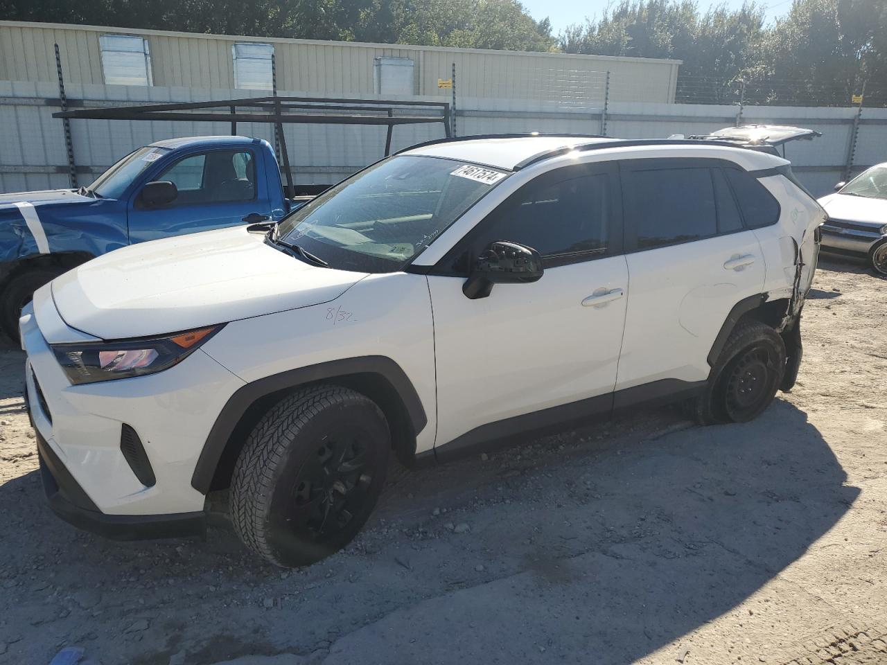 JTMH1RFV0KJ007924 2019 Toyota Rav4 Le