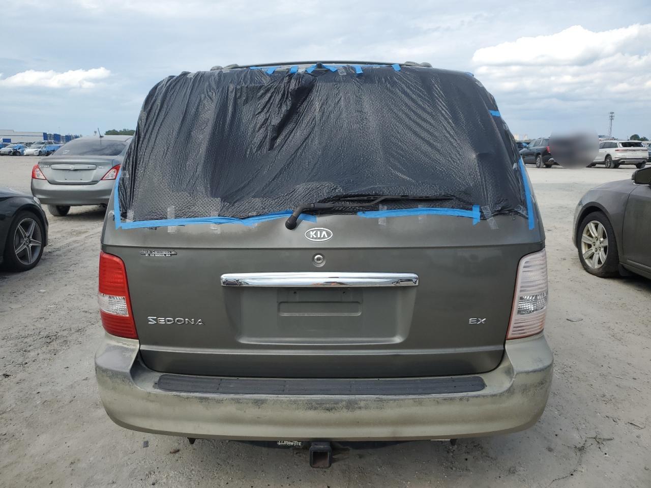 KNDUP131346575851 2004 Kia Sedona Ex