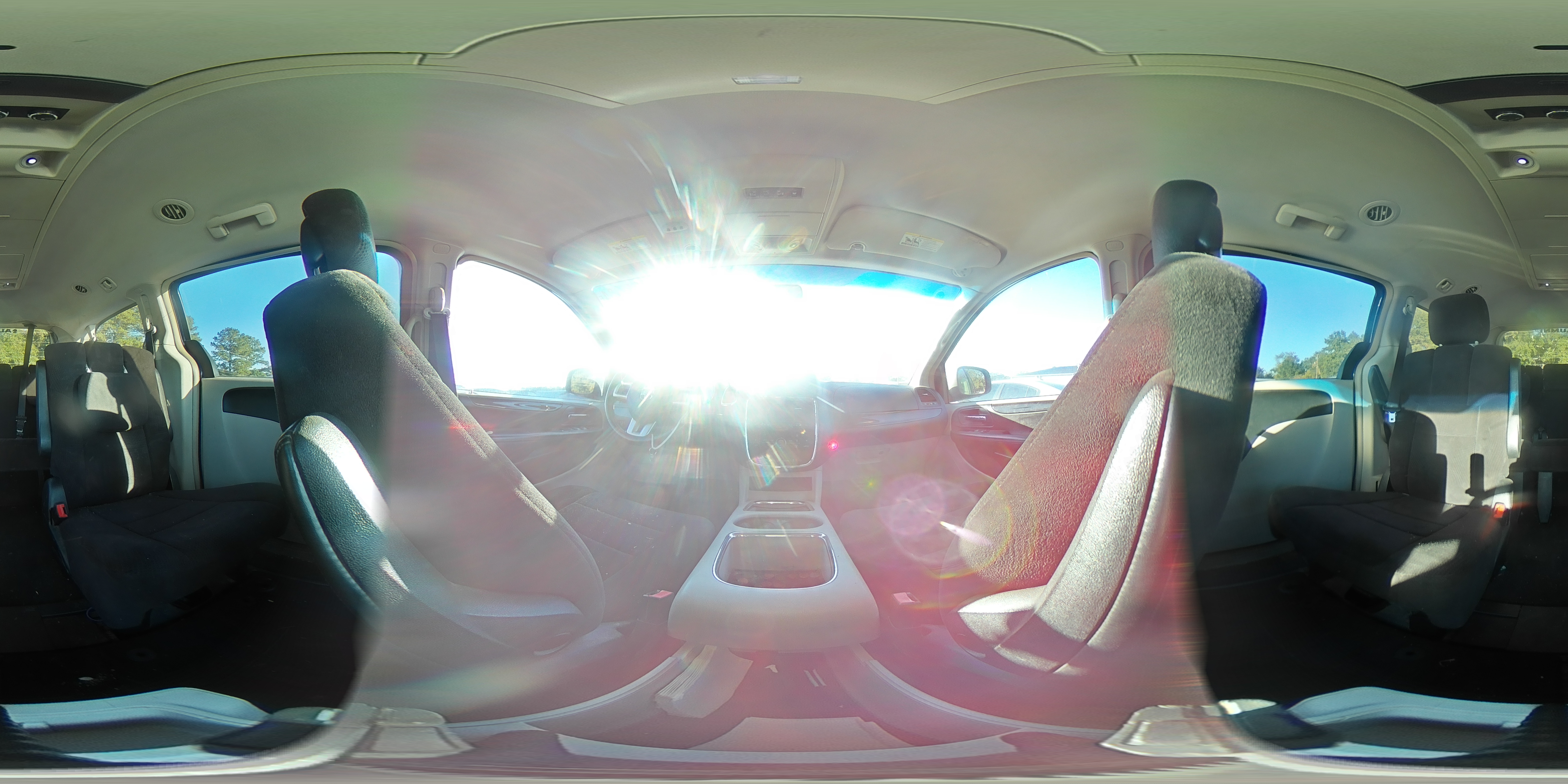 2013 Dodge Caravan - Image 13