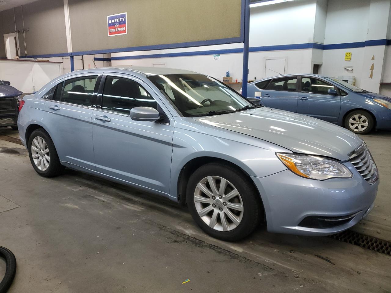 VIN 1C3CCBBB4EN153400 2014 CHRYSLER 200 no.4