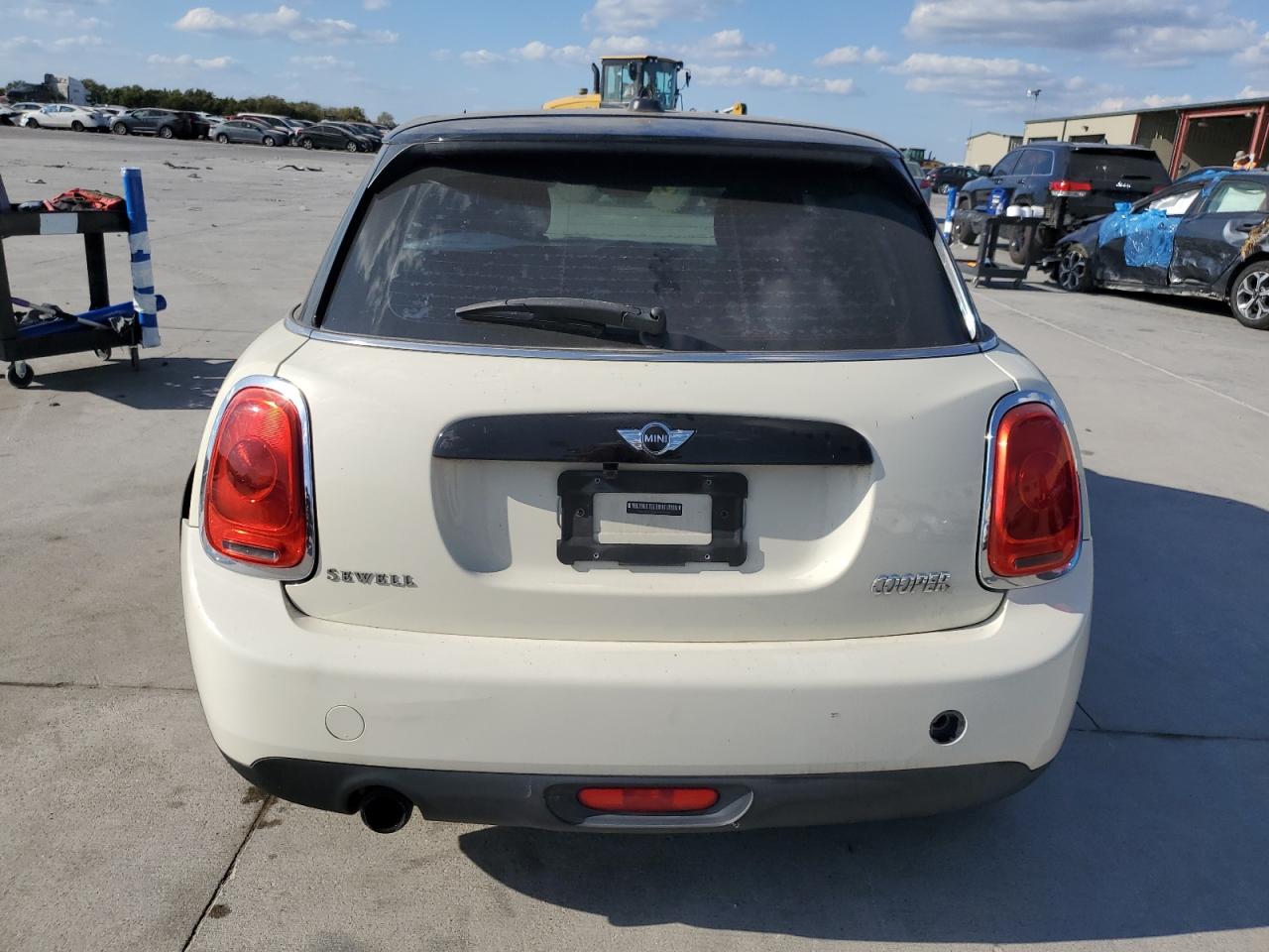 2016 Mini Cooper VIN: WMWXU1C57G2D13058 Lot: 77658654