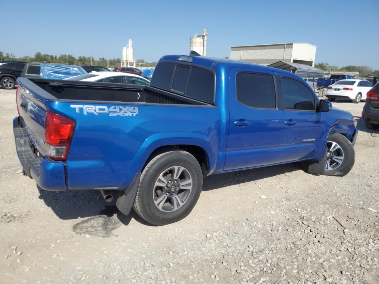 VIN 3TMCZ5AN9GM006946 2016 TOYOTA TACOMA no.3