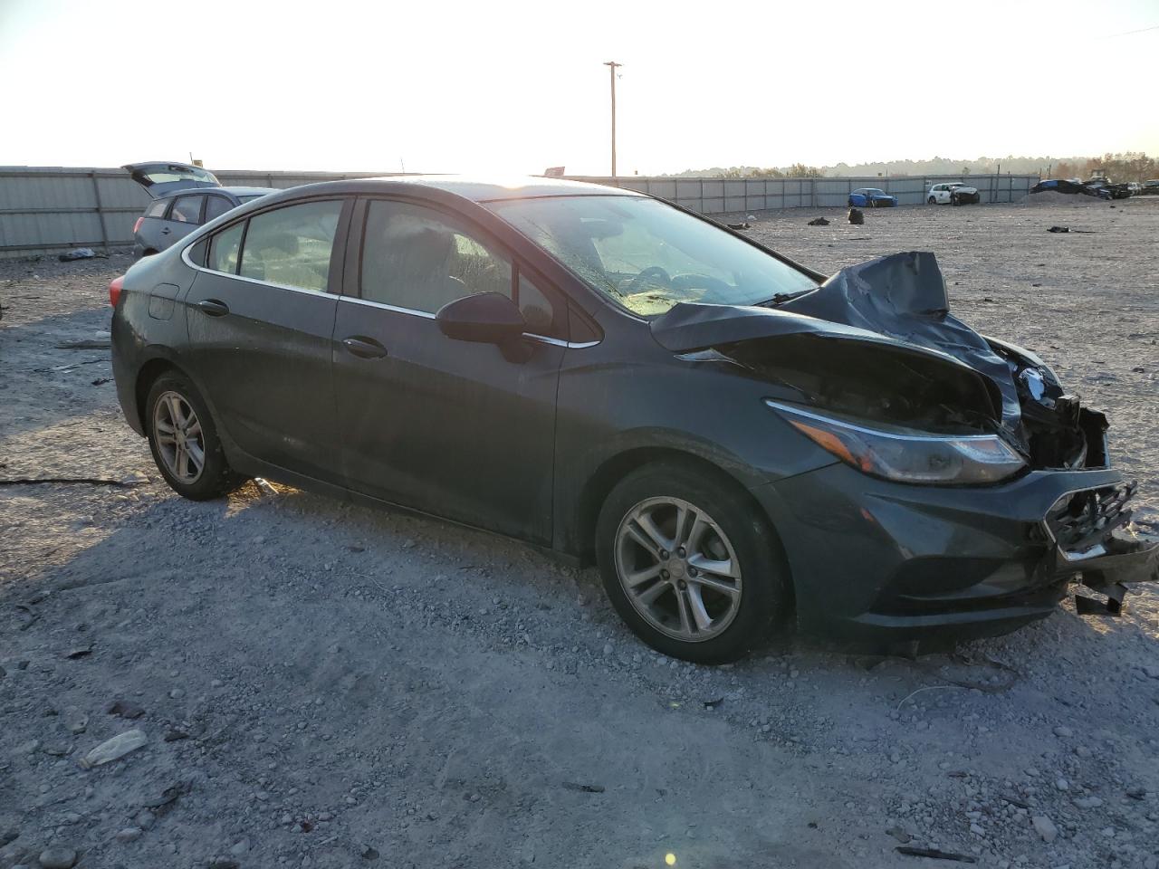 2017 Chevrolet Cruze - Image 4