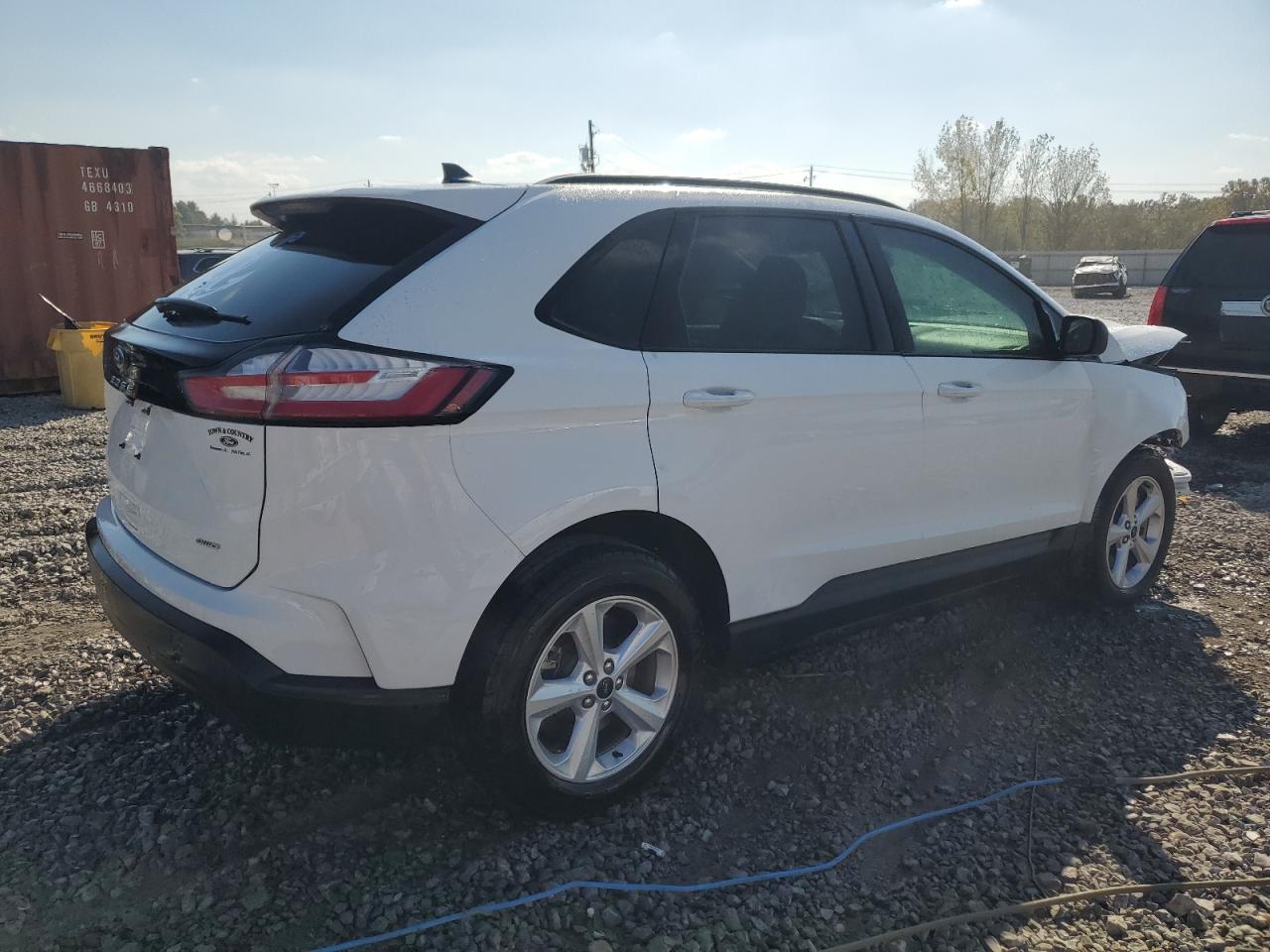 2023 Ford Edge - Image 3