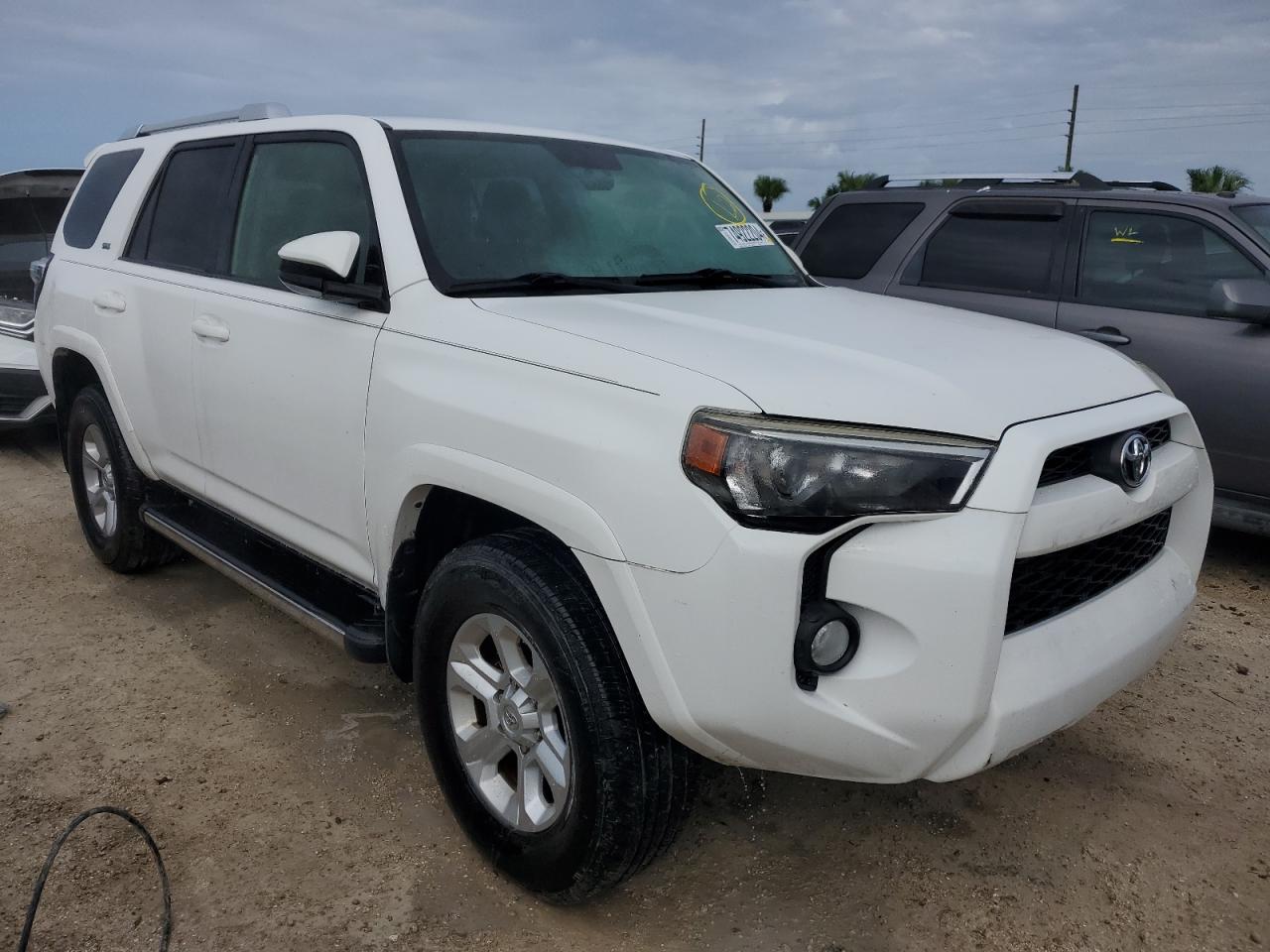 2016 Toyota 4Runner Sr5/Sr5 Premium VIN: JTEBU5JRXG5345777 Lot: 74922204