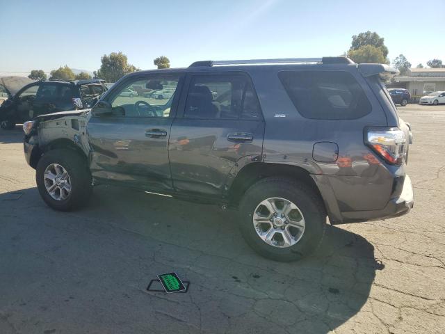 JTEMU5JR2P6205211 Toyota 4Runner SE  2