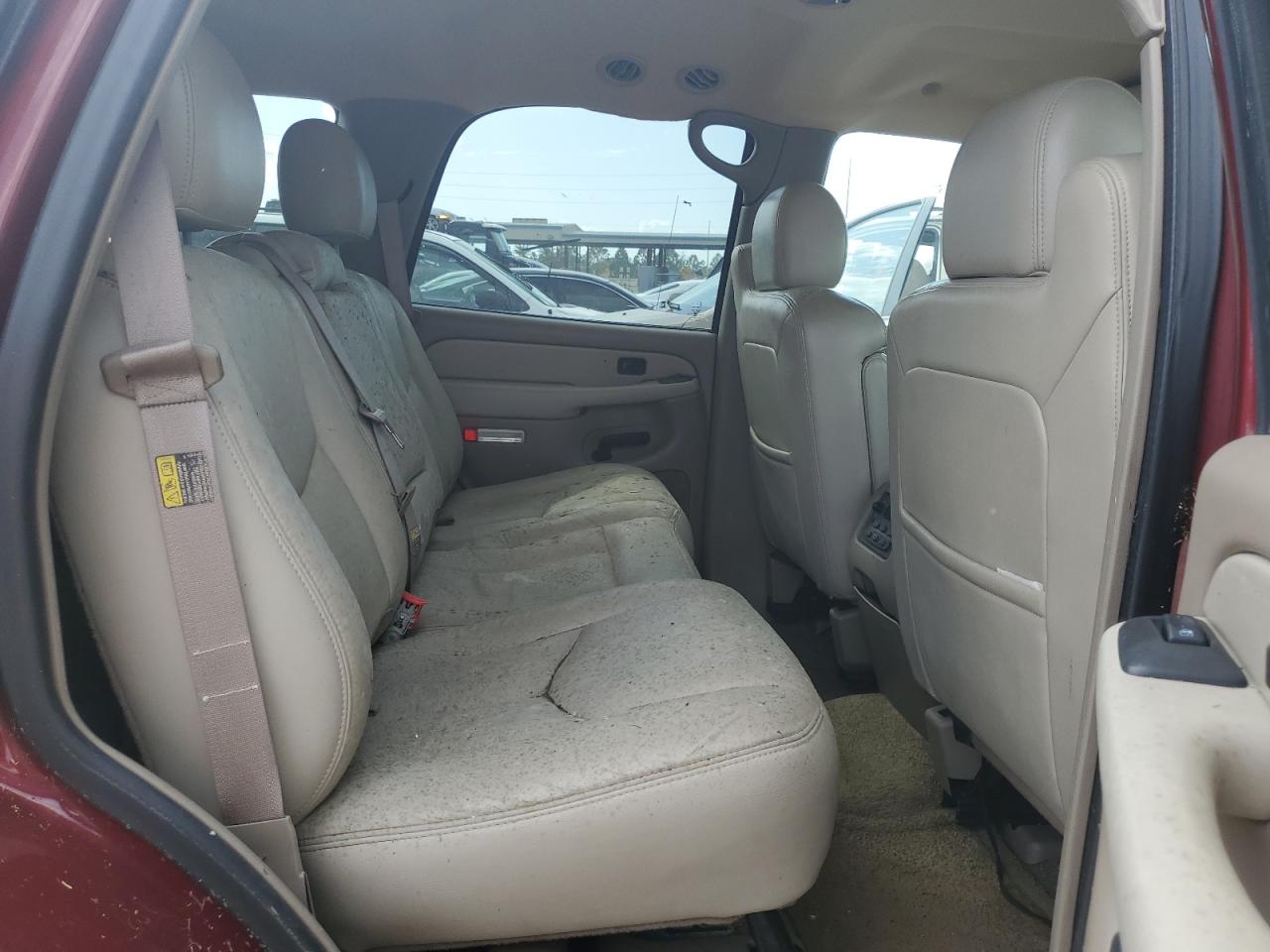 2003 GMC Yukon - Image 11