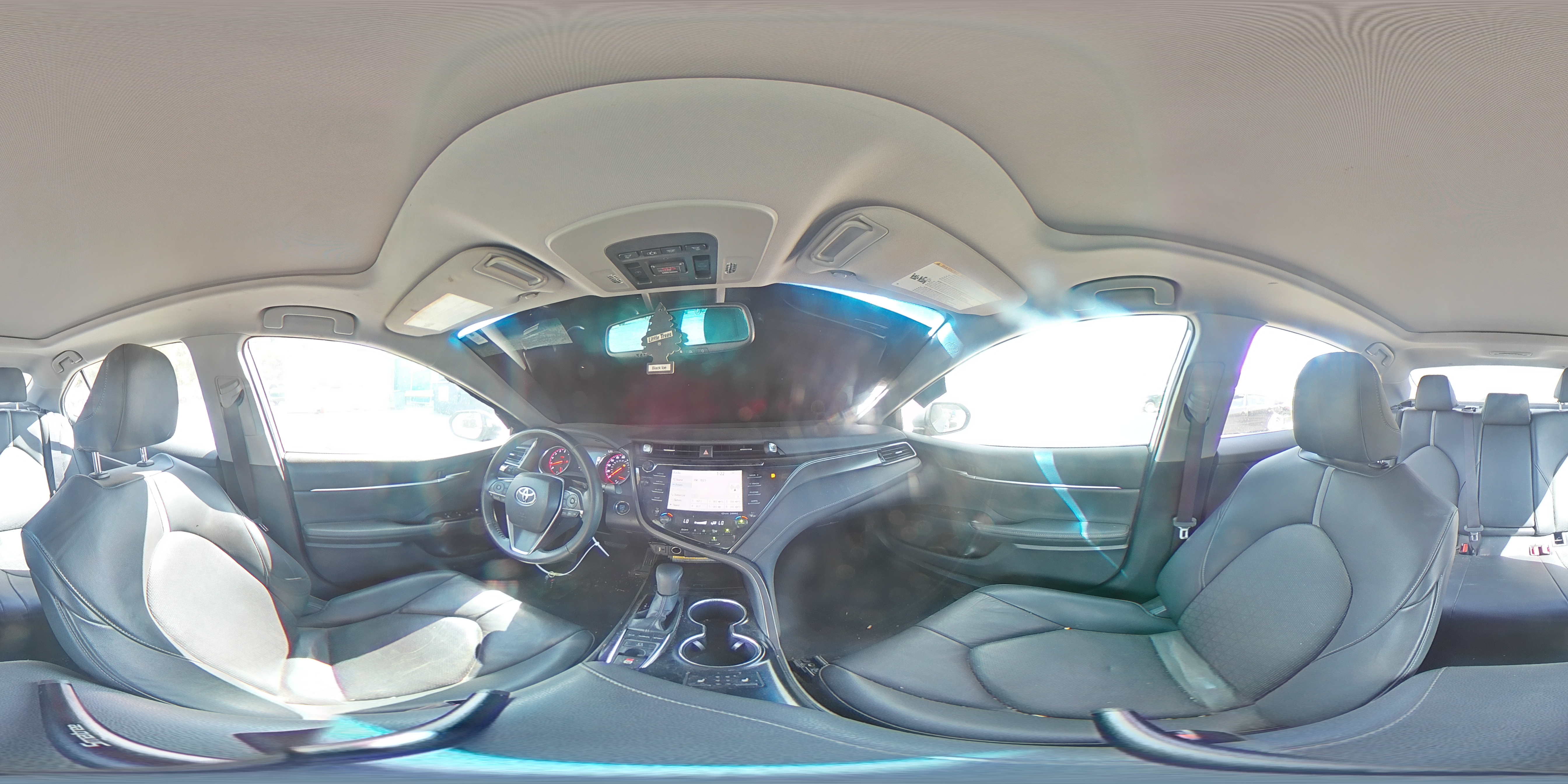 2019 Toyota Camry - Image 12