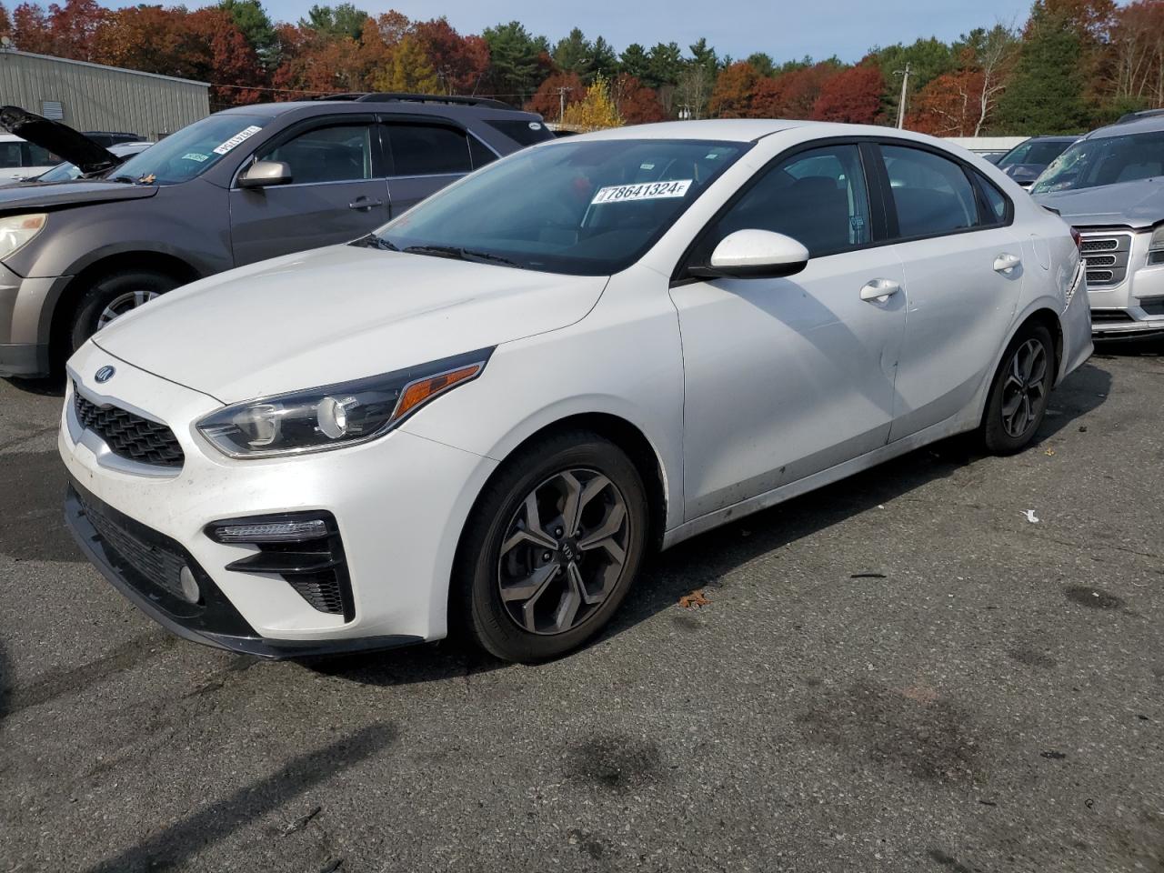 VIN 3KPF24AD4ME401674 2021 KIA FORTE no.1