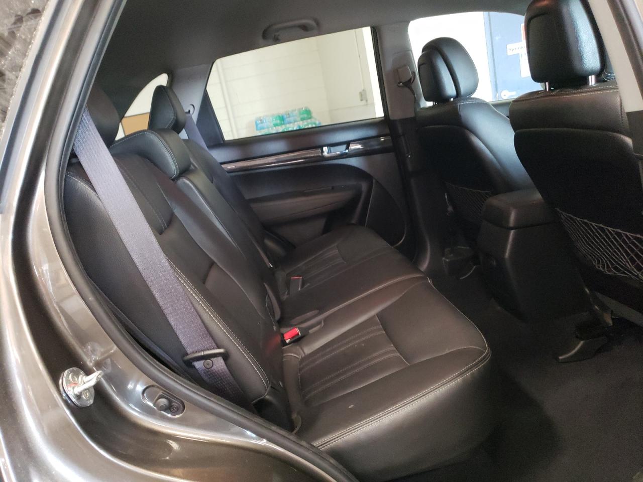 2013 Kia Sorento - Image 12