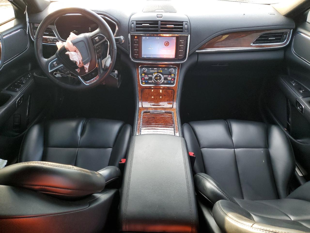 2020 Lincoln Continental - Image 9